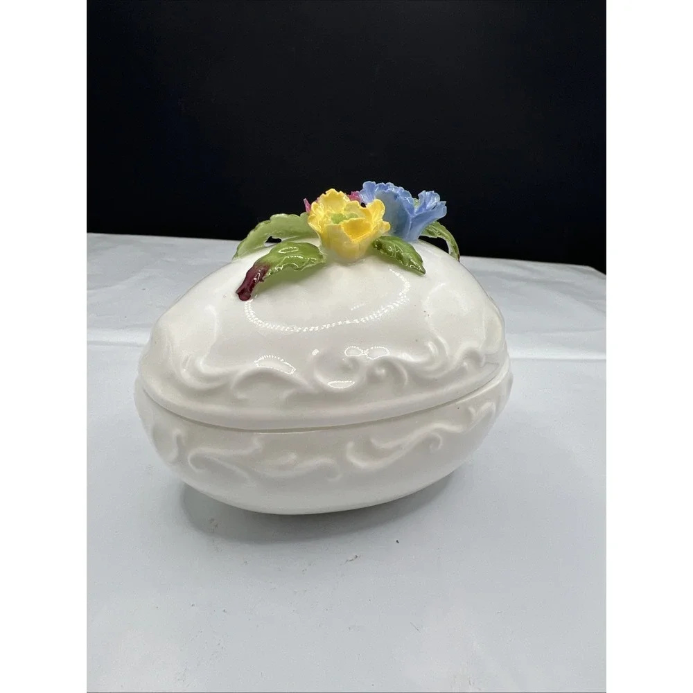 Vintage Towle Fine Bone China Egg Trinket Box 3D Floral Flowers Lid Easter Candy
